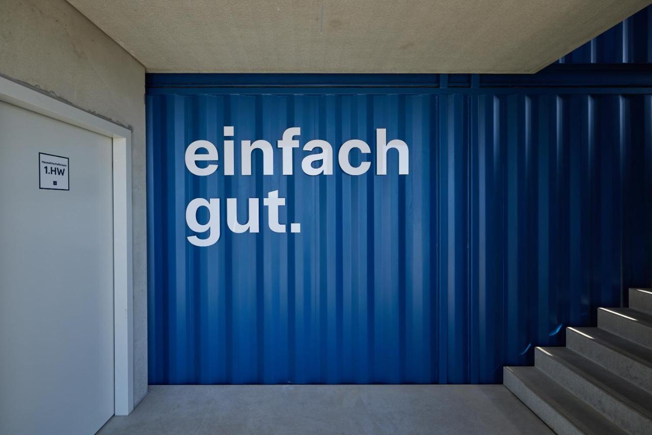 Tin Inn - Hueckelhoven - Das Hotel Aus Hochwertig Ausgebauten Ueberseecontainern ภายนอก รูปภาพ